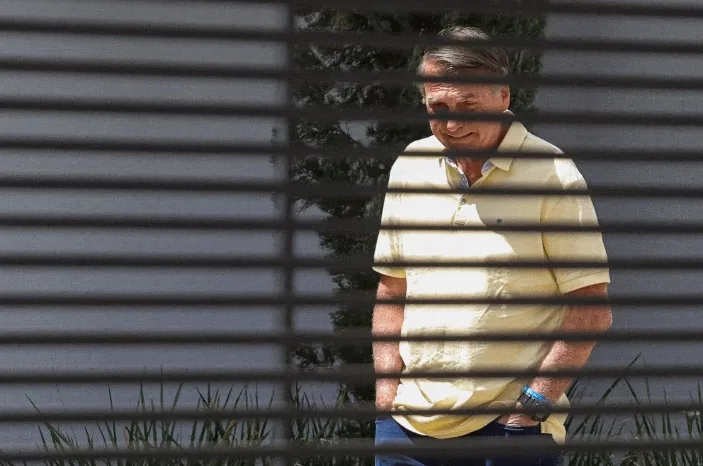 Ex-presidente Jair Bolsonaro violou Tornozeleira, diz PF