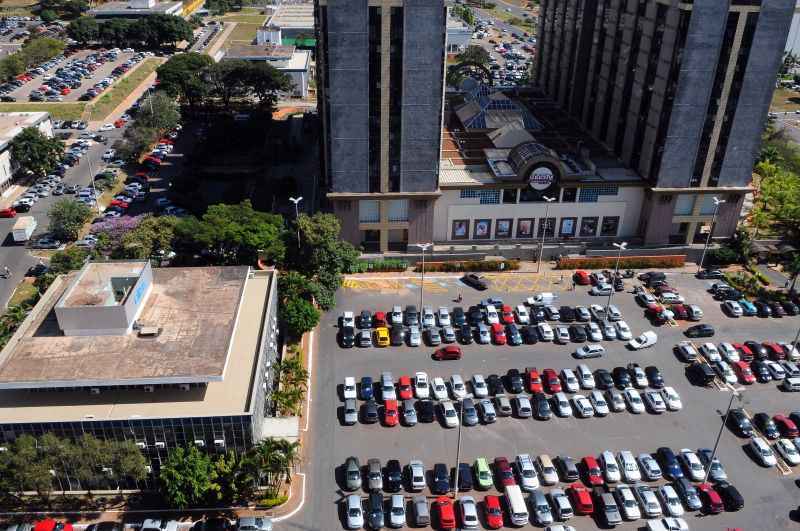 Zona Verde: Ibaneis Descarta Projeto que Previa Estacionamento Pago