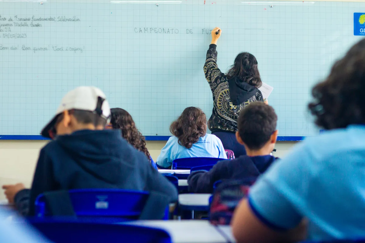 Educação, Saúde e Segurança: GDF nomeia quase 4 mil novos servidores