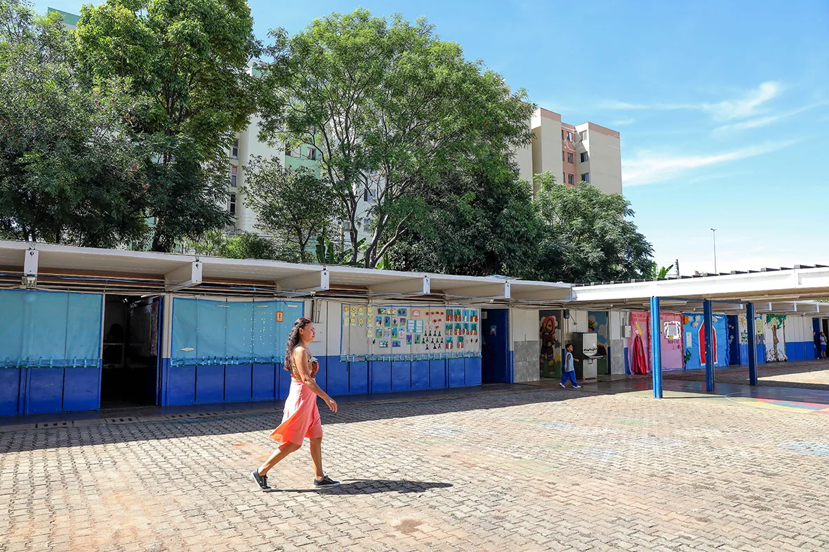 Reconstrução da Escola Classe 410 em Samambaia moderniza ensino básico
