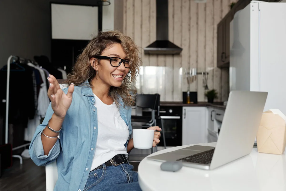 Divas no Digital: Inscrições abertas para qualificação técnica de mulheres no DF