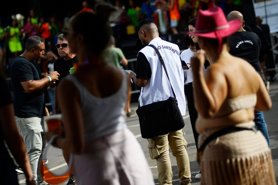 Vigilância Sanitária do DF apreende 747 litros de bebidas no Carnaval