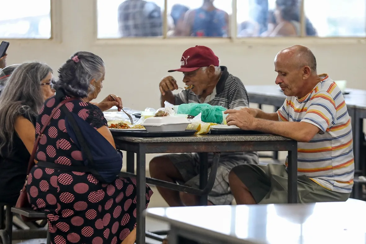Restaurantes comunitários ampliam segurança alimentar no DF