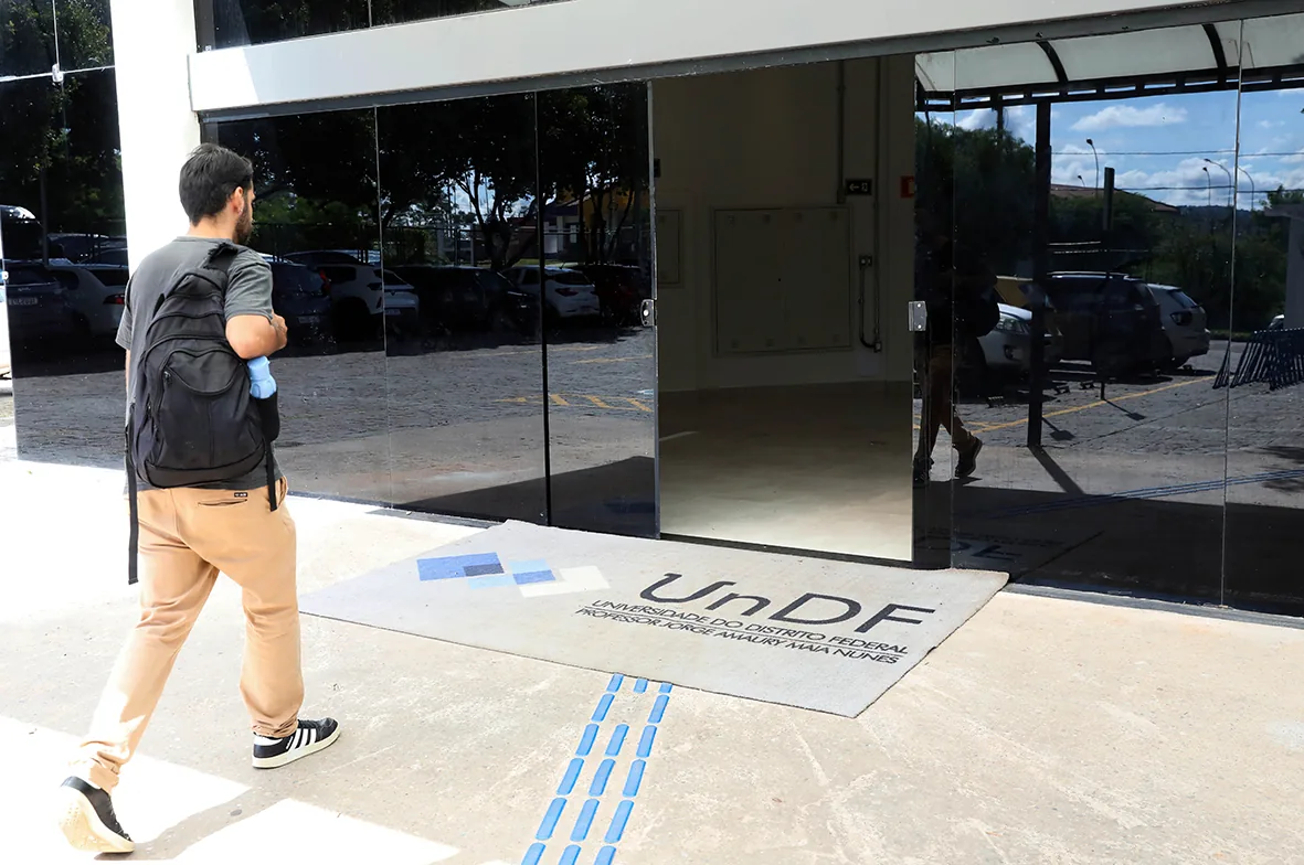 Matrículas no ensino superior público do DF crescem 77% em seis anos